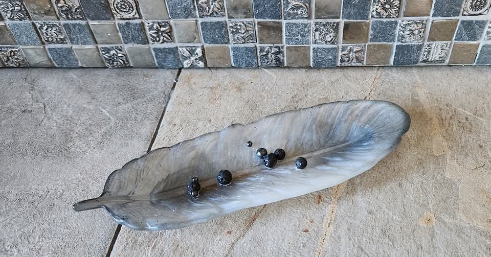 Feather Trinket Resin Dish (Copy)